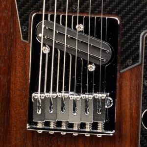 Puente / Pastilla -<p> <strong>Puente</strong> : Gotoh GTC 201</p><p> <strong>Patrimonio</strong> : Martillo de ariete Bare Knucle®</p><p> <strong data-start="727" data-end="802">Un grano abierto y responsivo, desde limpio y vanguardista hasta una saturación controlada.</strong></p><p> O</p><p> <strong>Furia</strong> : Bare Knuckle® Cobra T</p><p> <strong>Una pastilla de bobina simple potente y articulada que conserva la claridad, la definición y la dinámica incluso bajo un ataque fuerte.</strong></p>
 